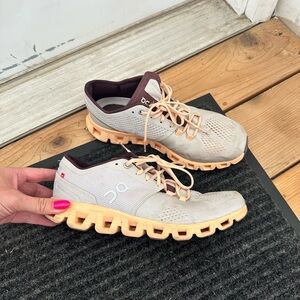 On Running Gray Tan Sneakers with Cloud Cushioning